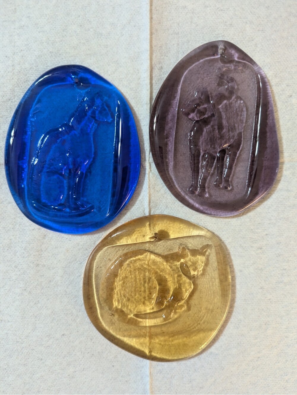 Set Of 3 MFA Boston Pressed Recyled Glass Cat Sun Catchers Made In Vermont